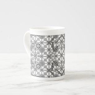 Tribal Batik - grau / grau, schwarz und weiß Porzellantasse