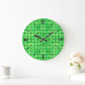 Tribal Batik - grüne Farbtöne Große Wanduhr (Zuhause)