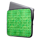 Tribal Batik - grüne Farbtöne Laptopschutzhülle (Vorderseite Links)