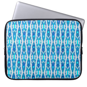Tribal Batik - Sapphire Blue und Silver Gray Laptopschutzhülle