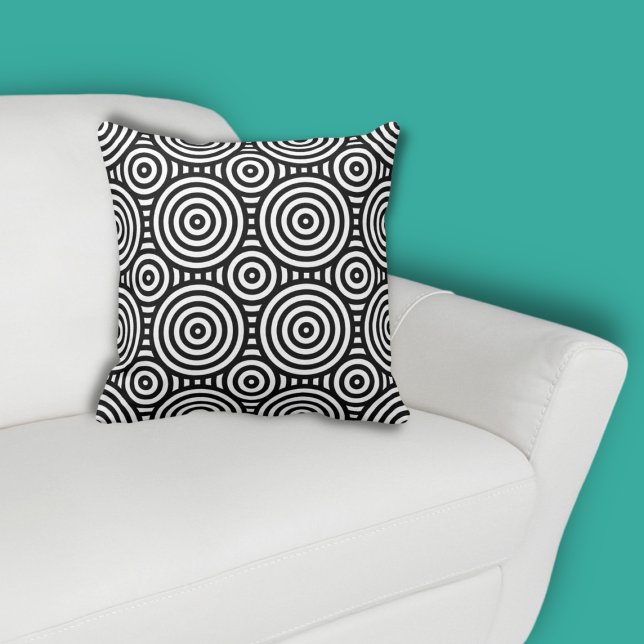 Tribal Black Circle Muster weiß Kissen (Tribal Nested Circle Black Pattern on White Throw Pillow, color customization possible)