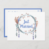 Tribal Blue Feathers Boho gerade verheiratet Hochz Ankündigungspostkarte (Vorne/Hinten)