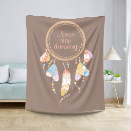 Tribal Boho Dreamcatcher über Brown Quote Sherpadecke