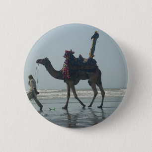 Tribal Camel Ride: Morgengrauen mit Sandstrand und Button
