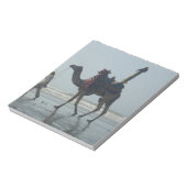 Tribal Camel Ride: Morgengrauen mit Sandstrand und Notizblock (Rotiert)