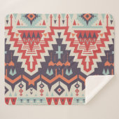 Tribal Elegance: Geometrisches Ethnic Print Sherpadecke (Vorderseite (Horizontal))