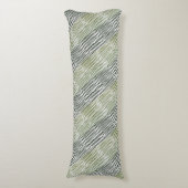 Tribal Green Stripes Abstract Pattern  Seitenschläferkissen (Vorderseite Vertikal)
