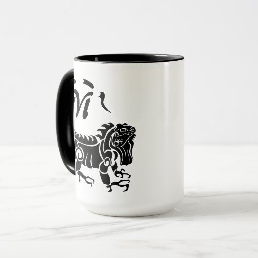Tribal Iguana Monogram Tasse (Vorderseite Links)