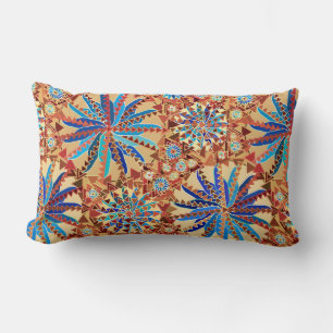 Tribal Mandala Print, Camel Tan und Denim Blue Lendenkissen