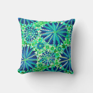 Tribal Mandala Print, Cobalt Blue und Green Kissen