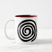 Tribal Spirale Petroglyphe Stammeskunst Zweifarbige Tasse (Links)