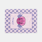 Triceratops Hübsch Pink Dinosaurier mit Leaf Muste Fleecedecke (Vorderseite (Horizontal))