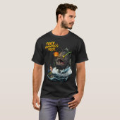 Trick... Definitiv Trickfischerei  T-Shirt (Vorne ganz)
