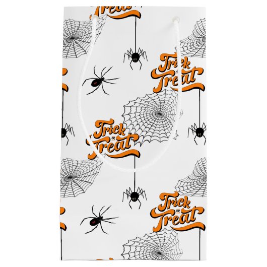 Trick oder Bearbeitung Typografie mit Spinnen Must Kleine Geschenktüte (Vorderseite)