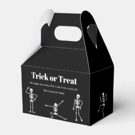 Trick oder behandeln zu Halloween soziale Distanzg Geschenkschachtel