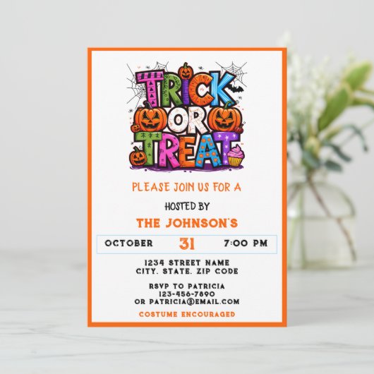 TRICK ODER BEHANDLUNG | Niedliches Halloween-Bash- Einladung (Stehend Vorderseite)