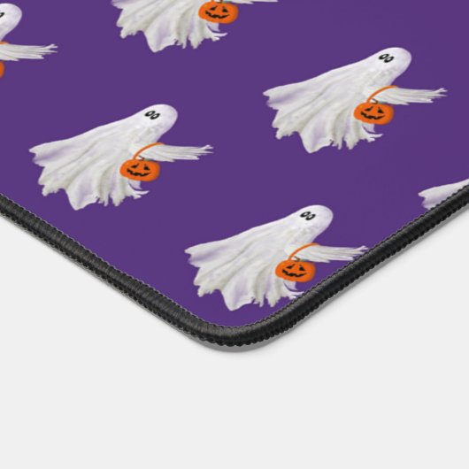 Trick oder Behandlung von Geist mit Kürbiskandy Ei Schreibtischunterlage (Ecke)