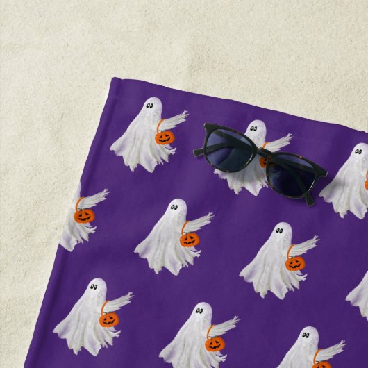 Trick oder Behandlung von Geist mit Kürbiskandy Ei Strandtuch (Beispiel)