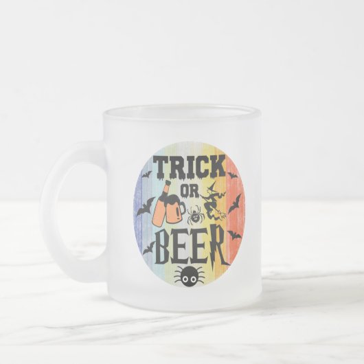TRICK ODER BIER - HALLOWEE MATTGLASTASSE (Links)