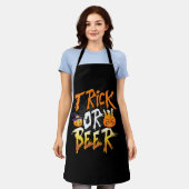 Trick oder Bier T Shirt Schürze (Getragen)