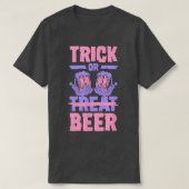 Trick oder Bier Trick oder Behandlung der lokalen  T-Shirt (Design vorne)