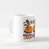 Trick oder Bierskelettdrachen auf Pumpkins Kaffeetasse (Vorderseite Links)
