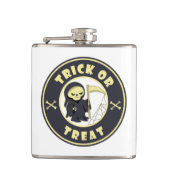 Trick oder Leckerbissen Halloween grimmigem Sensen Flachmann (Vorderseite)