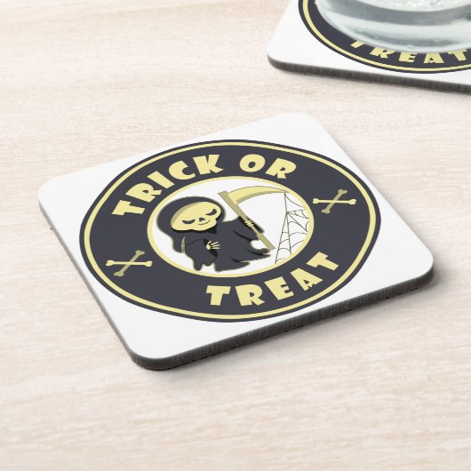 Trick oder Leckerbissen Halloween grimmigem Sensen Getränkeuntersetzer (Linke Seite)