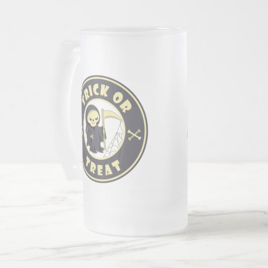 Trick oder Leckerbissen Halloween grimmigem Sensen Mattglas Bierglas (Vorderseite Links)