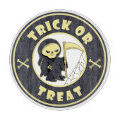Trick oder Leckerbissen Halloween grimmigem Sensen Schneidebrett (Vorderseite)