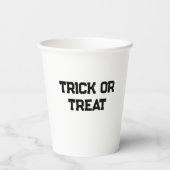 Trick oder. Leckerei Halloween schwarz schlicht Mi Pappbecher (Rückseite)
