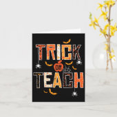 Trick oder lehren Retro Halloween Lehrerin Frauen Karte (Gelbe Blume)