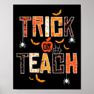 Trick oder lehren Retro Halloween Lehrerin Frauen  Poster