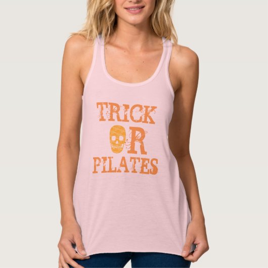 Trick oder Pilates für Halloween Workout Tank Top (Vorderseite)