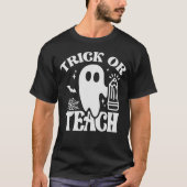 Trick oder Teach - Groovy Halloween Design für Tea T-Shirt (Vorderseite)