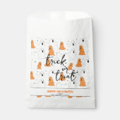 Trick oder Treat Cartoonish Ghosts Halloween Geschenktütchen (Vorderseite)