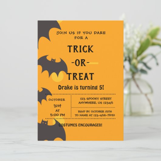 Trick oder Treat, Einladung zu Halloween-Fledermäu (Stehend Vorderseite)