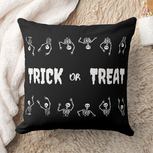 Trick oder Treat Halloween Funny Skulls Kissen (Decke)