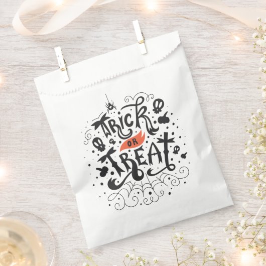 Trick oder Treat Halloween Geschenktütchen (Ausgeschnitten)