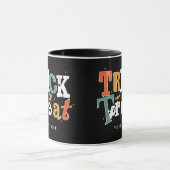 Trick oder Treat Halloween-Individuelle Name Tasse (Zentrum)