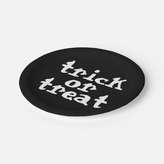 Trick oder Treat Halloween Pappteller (Schrägansicht)