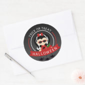 Trick oder Treat Halloween Vampress Runder Aufkleber (Umschlag)
