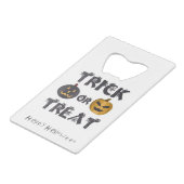 Trick oder Treat Happy Halloween Geldbeutel Flaschenöffner (Vorderseite Schrägansicht)