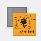 Trick oder Treat Hexe auf Broom mit Fledermäusen + Magnet (Vorderseite/Rückseite)