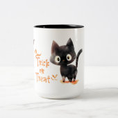 Trick oder Treat Niedliche schwarze Katze Hallowee Zweifarbige Tasse (Mittel)