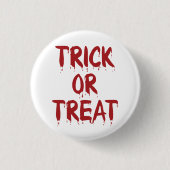 Trick oder Treat roten Blut Typografie Halloween Button (Vorderseite)