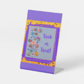 Trick oder Treat! Sockelschild (Vorderseite)