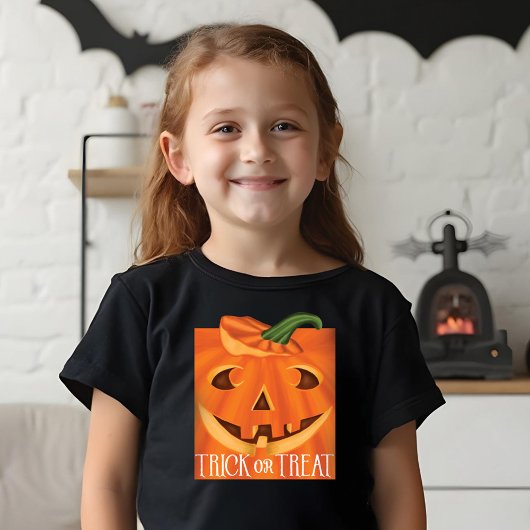 Trick oder Treat Stilvoll geschnitztes Halloween P Tri-Blend Shirt