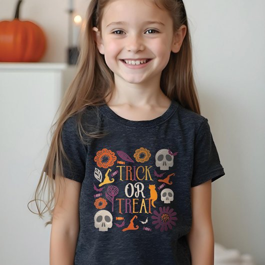 Trick oder Treat Stilvolles Halloween Muster Desig Tri-Blend Shirt