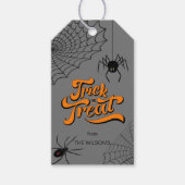 Trick oder Treat Typografie mit Spinnen ID680 Geschenkanhänger (Vorderseite)